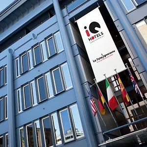 Otel Iq, Roma
